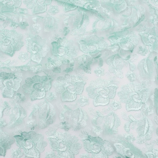 Stoff Spitze Guipure grün auf Tüll 0,5m