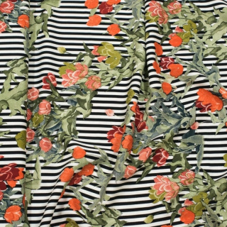 Stoff Viskose 100% rote Blumen Streifen Hintergrund Muster 0,5m